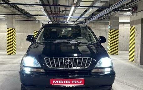 Lexus RX IV рестайлинг, 1999 год, 975 000 рублей, 8 фотография