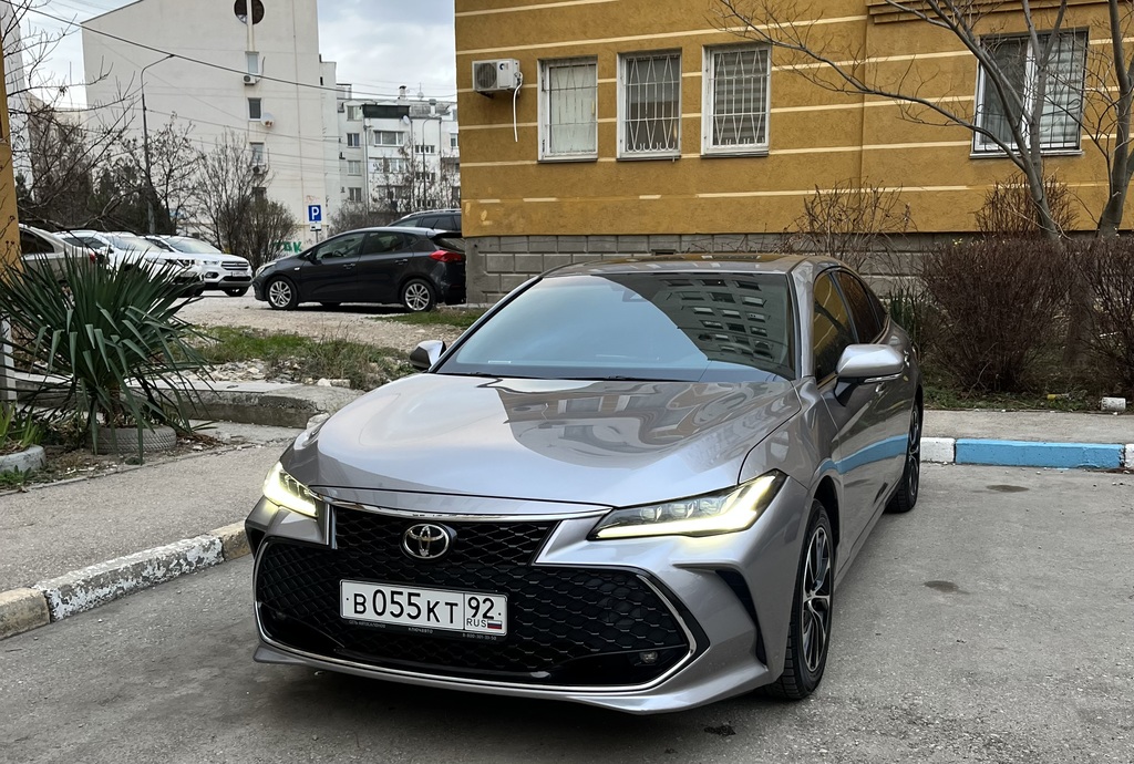 Toyota Avalon XX50, 2022 год, 4 250 000 рублей, 1 фотография