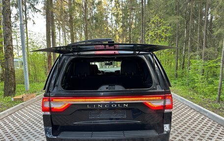 Lincoln Navigator, 2015 год, 3 500 000 рублей, 31 фотография