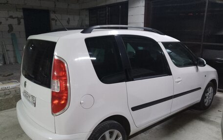 Skoda Roomster, 2011 год, 650 000 рублей, 2 фотография