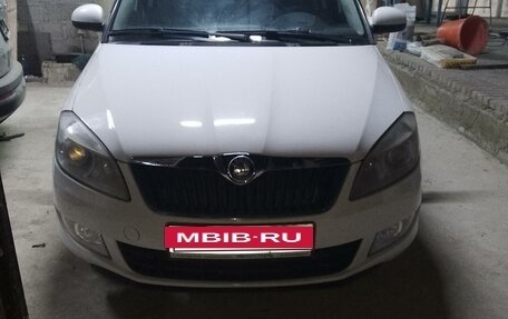 Skoda Roomster, 2011 год, 650 000 рублей, 3 фотография