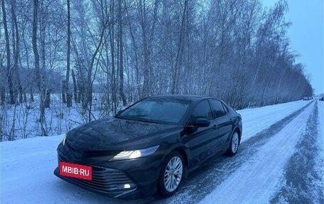 Toyota Camry, 2018 год, 3 230 000 рублей, 5 фотография