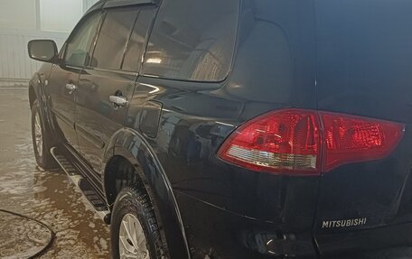 Mitsubishi Pajero Sport II рестайлинг, 2014 год, 2 100 000 рублей, 9 фотография