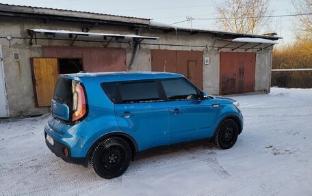 KIA Soul II рестайлинг, 2017 год, 1 690 000 рублей, 3 фотография