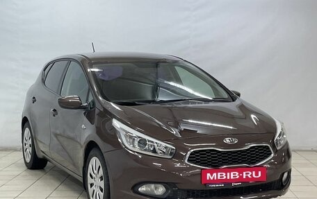 KIA cee'd III, 2013 год, 1 099 000 рублей, 2 фотография