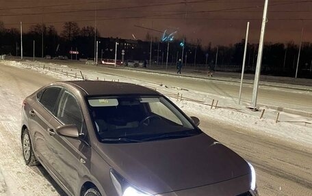 Hyundai Solaris II рестайлинг, 2018 год, 1 470 000 рублей, 1 фотография