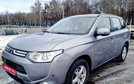 Mitsubishi Outlander III рестайлинг 3, 2012 год, 1 330 000 рублей, 1 фотография