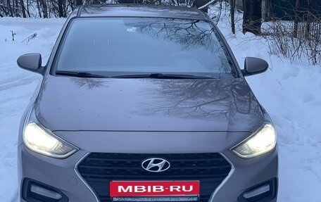 Hyundai Solaris II рестайлинг, 2018 год, 1 470 000 рублей, 4 фотография