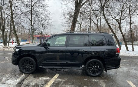 Toyota Land Cruiser 200, 2017 год, 6 150 000 рублей, 2 фотография