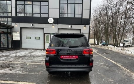 Toyota Land Cruiser 200, 2017 год, 6 150 000 рублей, 7 фотография