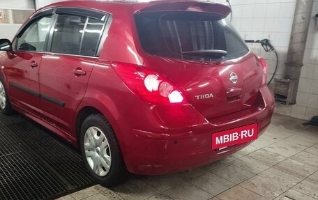 Nissan Tiida, 2012 год, 850 000 рублей, 4 фотография