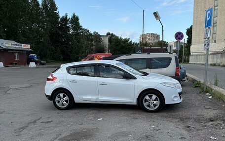 Renault Megane III, 2012 год, 650 000 рублей, 3 фотография