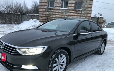 Volkswagen Passat B8 рестайлинг, 2015 год, 1 700 000 рублей, 7 фотография