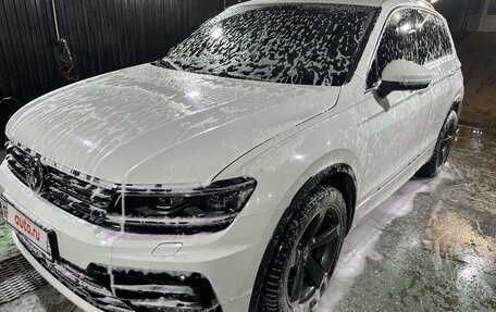 Volkswagen Tiguan II, 2018 год, 3 550 000 рублей, 5 фотография