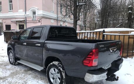 Toyota Hilux VIII, 2017 год, 3 900 000 рублей, 5 фотография