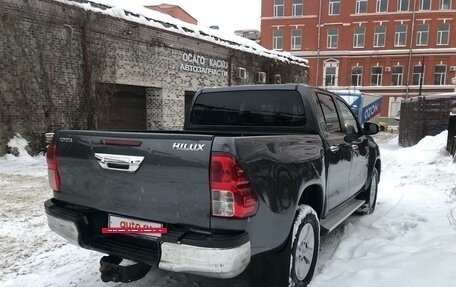 Toyota Hilux VIII, 2017 год, 3 900 000 рублей, 4 фотография