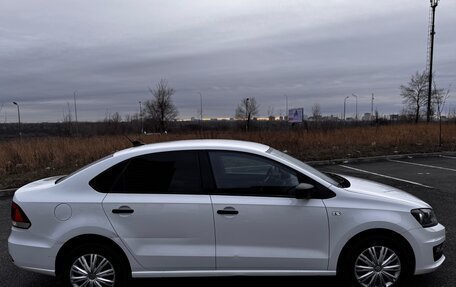 Volkswagen Polo VI (EU Market), 2017 год, 990 000 рублей, 2 фотография