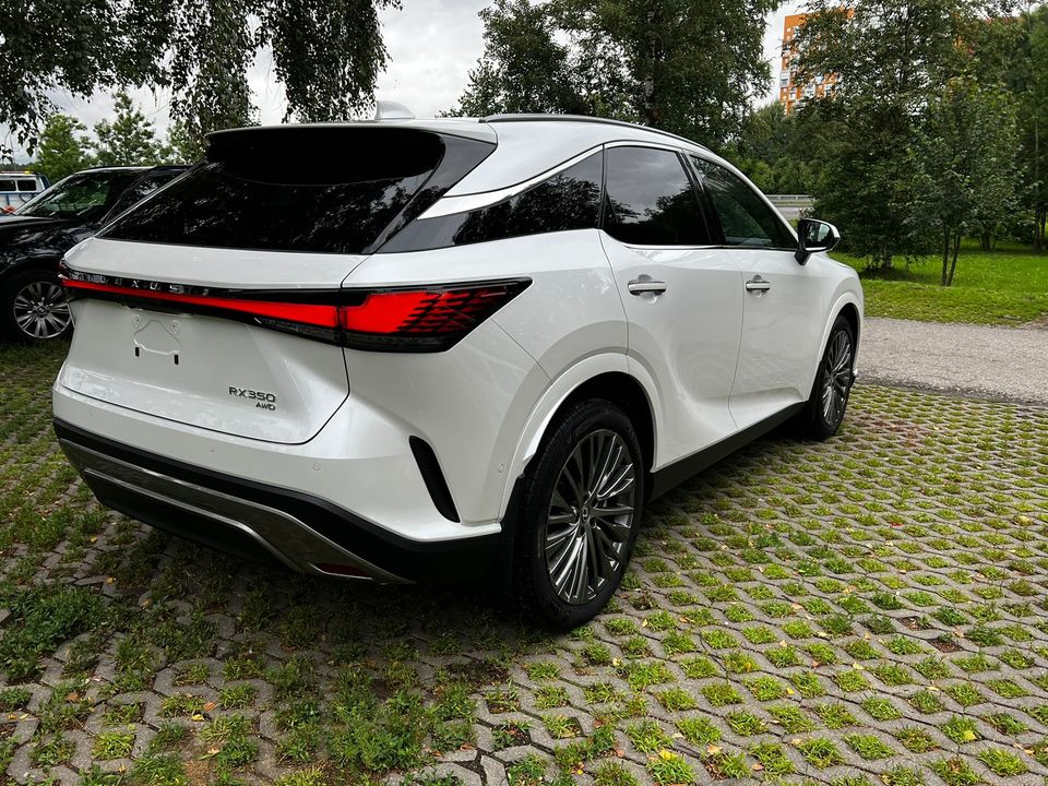 Lexus RX IV рестайлинг, 2024 год, 12 300 000 рублей, 8 фотография