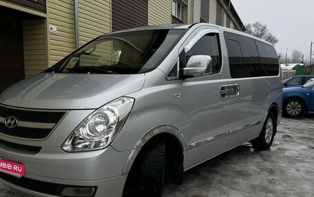 Hyundai Grand Starex Grand Starex I рестайлинг 2, 2010 год, 1 333 000 рублей, 13 фотография