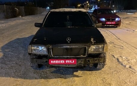 Mercedes-Benz C-Класс, 1999 год, 175 000 рублей, 1 фотография