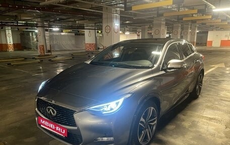 Infiniti Q30, 2017 год, 2 150 000 рублей, 3 фотография