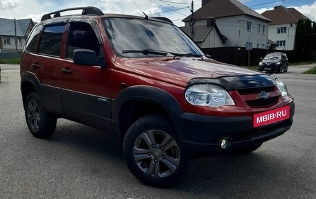 Chevrolet Niva I рестайлинг, 2009 год, 590 000 рублей, 2 фотография