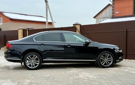 Volkswagen Passat B8 рестайлинг, 2018 год, 2 375 000 рублей, 4 фотография