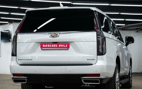 Cadillac Escalade V, 2022 год, 13 600 000 рублей, 30 фотография