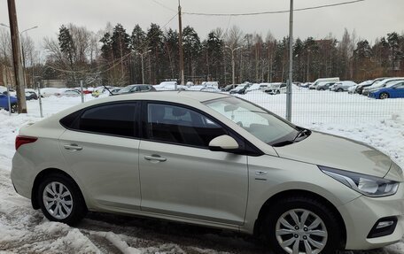 Hyundai Solaris II рестайлинг, 2019 год, 1 700 000 рублей, 4 фотография