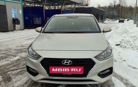 Hyundai Solaris II рестайлинг, 2019 год, 1 700 000 рублей, 2 фотография