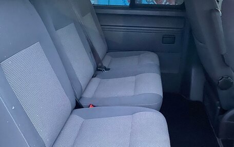 Volkswagen Caravelle T5, 2011 год, 2 500 000 рублей, 10 фотография