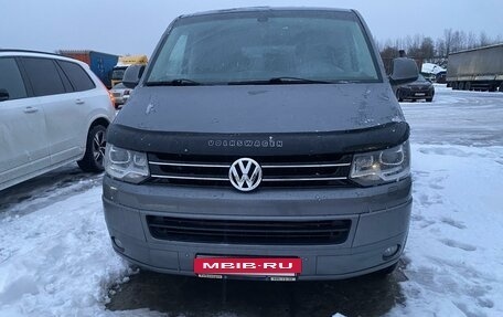 Volkswagen Caravelle T5, 2011 год, 2 500 000 рублей, 4 фотография