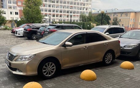 Toyota Camry, 2013 год, 1 690 000 рублей, 2 фотография