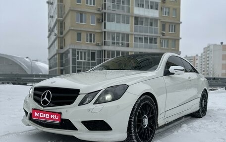 Mercedes-Benz E-Класс, 2009 год, 1 290 000 рублей, 1 фотография