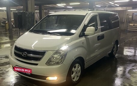 Hyundai Grand Starex Grand Starex I рестайлинг 2, 2009 год, 1 500 000 рублей, 4 фотография