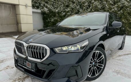 BMW 5 серия, 2024 год, 9 250 000 рублей, 10 фотография