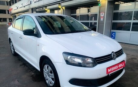 Volkswagen Polo VI (EU Market), 2012 год, 650 000 рублей, 2 фотография