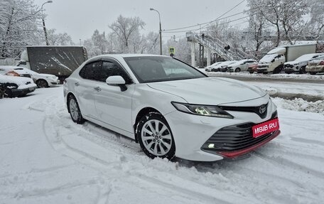 Toyota Camry, 2018 год, 3 050 000 рублей, 1 фотография