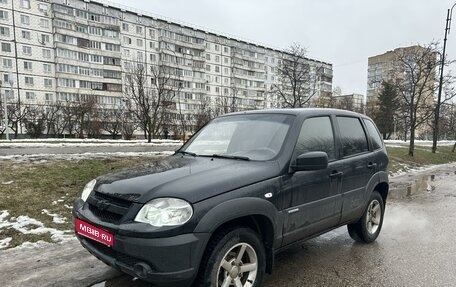 Chevrolet Niva I рестайлинг, 2010 год, 550 000 рублей, 1 фотография