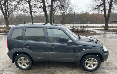 Chevrolet Niva I рестайлинг, 2010 год, 550 000 рублей, 6 фотография