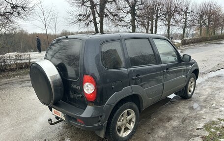 Chevrolet Niva I рестайлинг, 2010 год, 550 000 рублей, 5 фотография