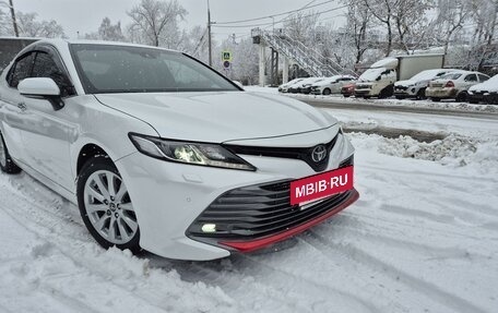 Toyota Camry, 2018 год, 3 050 000 рублей, 5 фотография