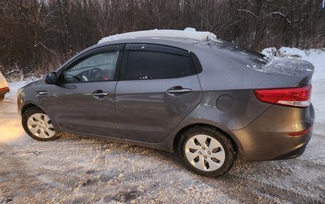 KIA Rio III рестайлинг, 2015 год, 928 000 рублей, 6 фотография