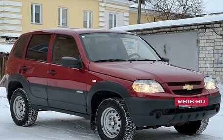 Chevrolet Niva I рестайлинг, 2015 год, 1 150 000 рублей, 2 фотография