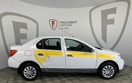 Renault Logan II, 2018 год, 745 000 рублей, 4 фотография