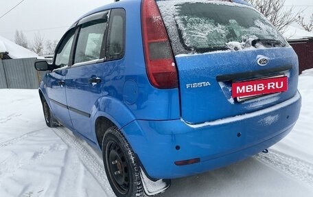 Ford Fiesta, 2005 год, 350 000 рублей, 2 фотография