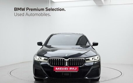 BMW 5 серия, 2021 год, 4 320 000 рублей, 2 фотография