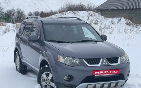 Mitsubishi Outlander III рестайлинг 3, 2007 год, 1 180 000 рублей, 4 фотография