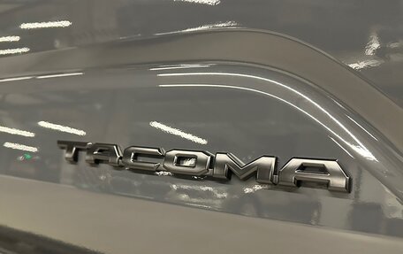 Toyota Tacoma, 2024 год, 11 000 000 рублей, 31 фотография