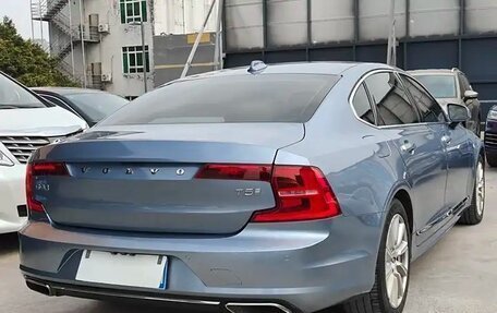 Volvo S90 II рестайлинг, 2020 год, 3 150 000 рублей, 4 фотография